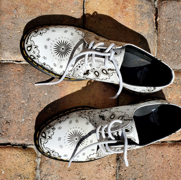 Dr. Marten 1461 Oxfords - Picture 2 of 6